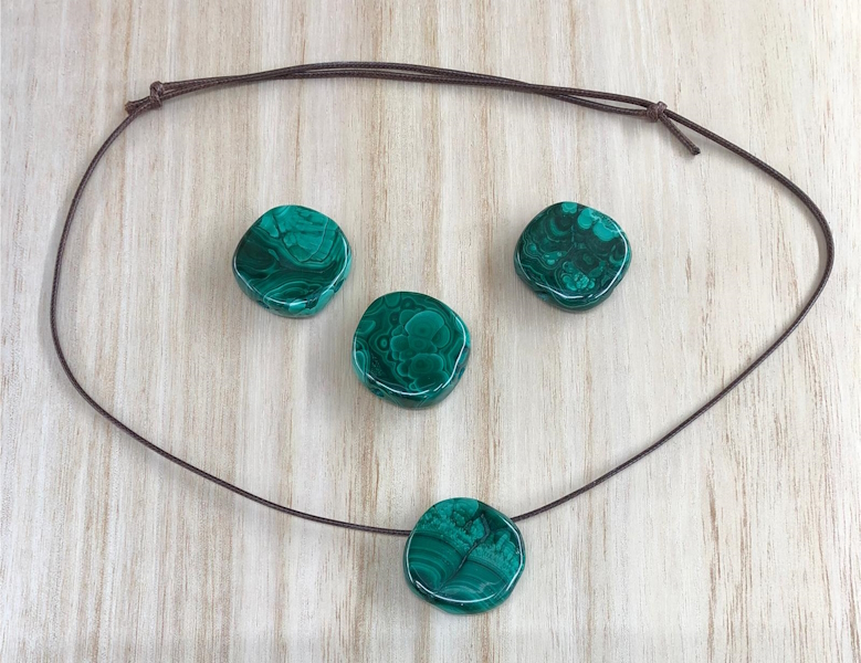 Colgante Malaquita rodado plano 3 cm